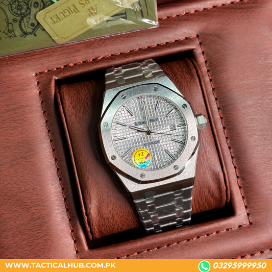 AUDEMARS PIGUET ROYAL OAK WHITE DIAL SILVER