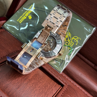 AUDEMARS PIGUET ROYAL OAK GOLD WHITE DIAL