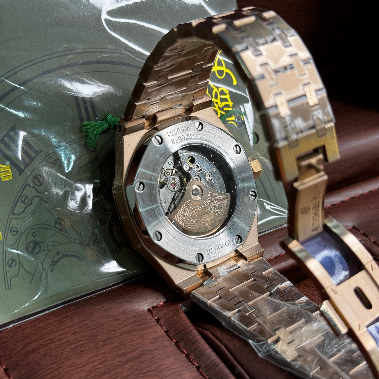 AUDEMARS PIGUET ROYAL OAK GOLD WHITE DIAL