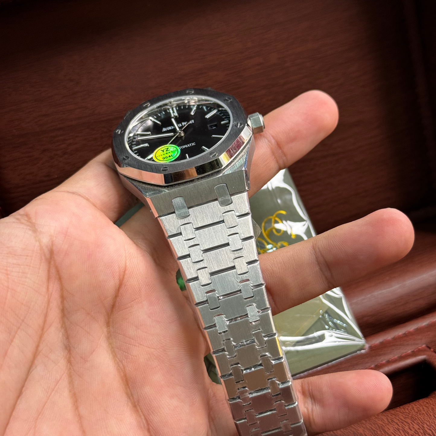AUDEMARS PIGUET ROYAL OAK BLACK DIAL